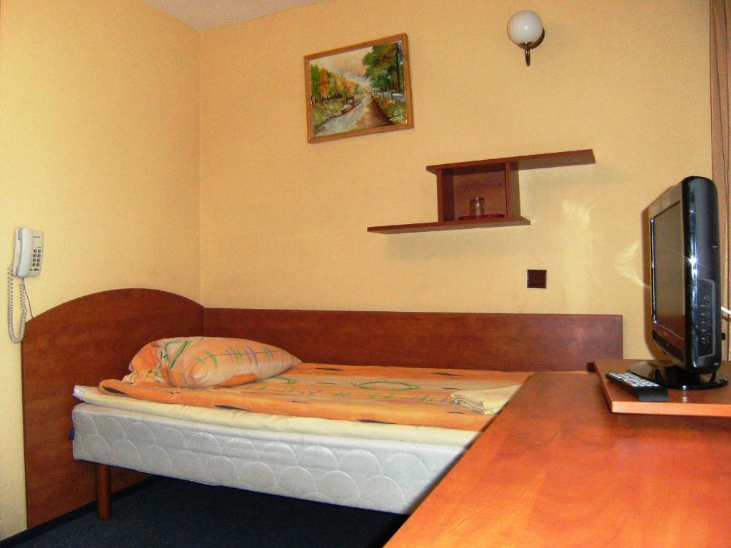 Hotel Lech Gniezno Habitación foto