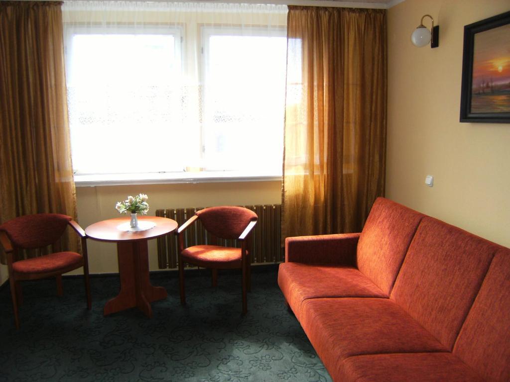 Hotel Lech Gniezno Habitación foto